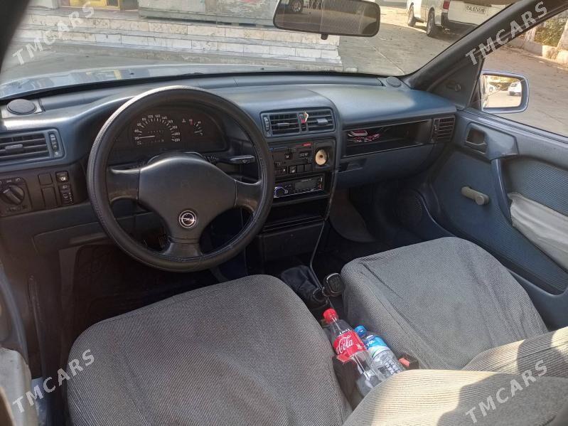 Opel Vectra 1990 - 33 000 TMT - Mary - img 6