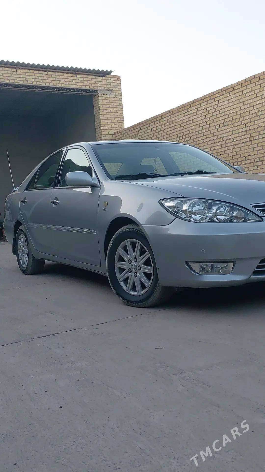 Toyota Camry 2002 - 200 000 TMT - Саят - img 2