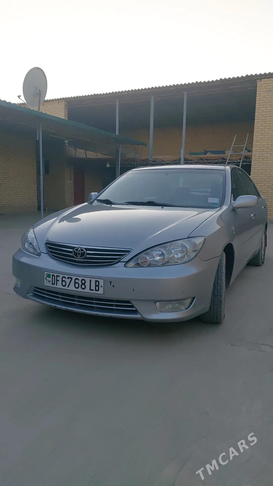 Toyota Camry 2002 - 200 000 TMT - Саят - img 6