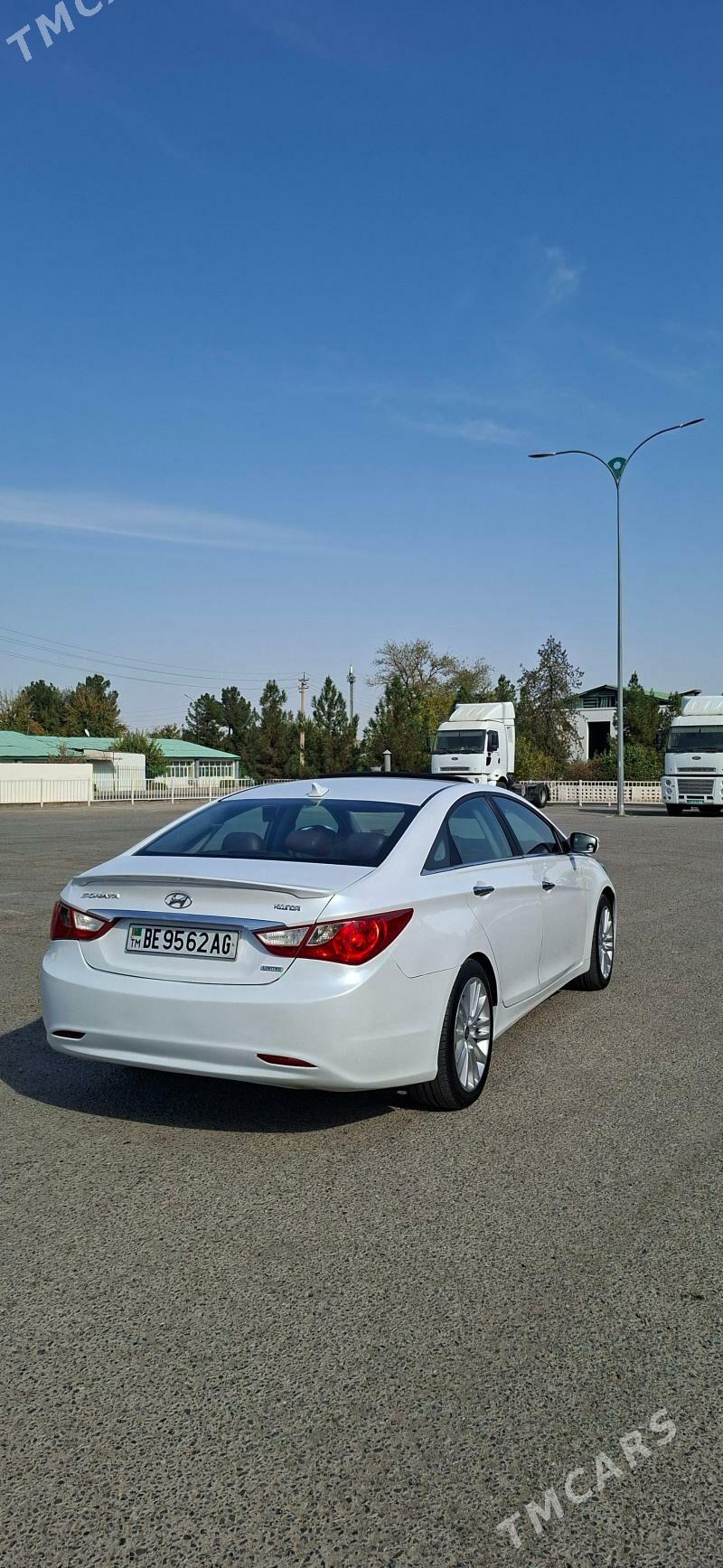 Hyundai Sonata 2010 - 145 000 TMT - Ашхабад - img 4