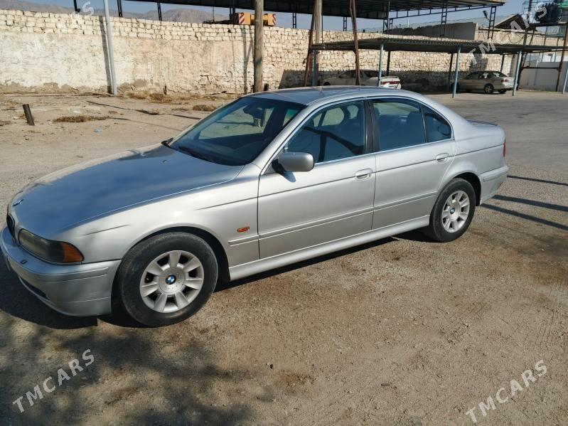 BMW E39 2001 - 100 000 TMT - Балканабат - img 3