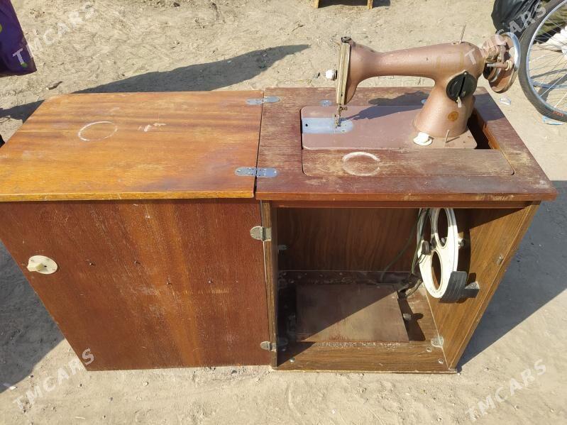 тикин машын - Gurbansoltan Eje - img 2