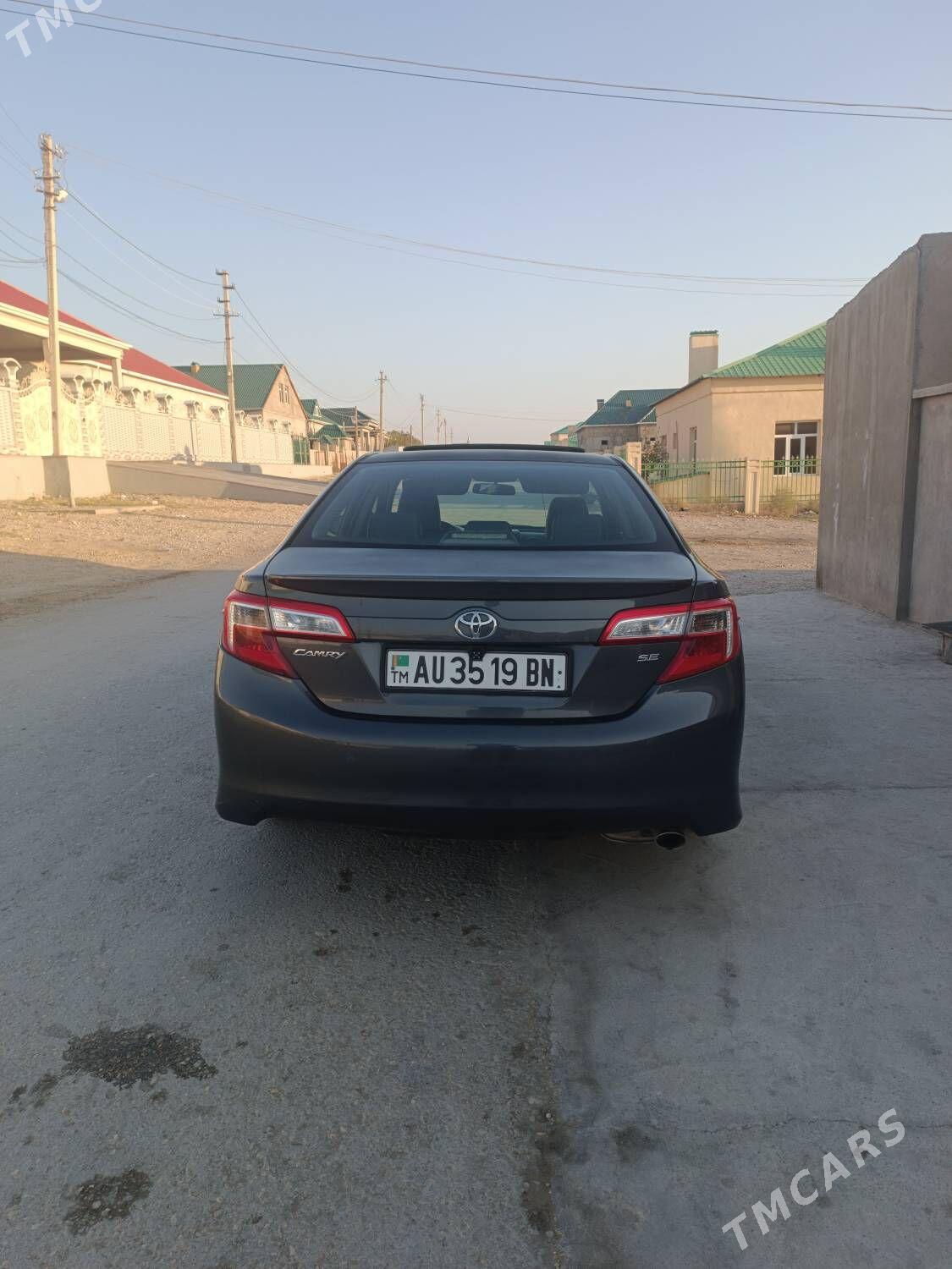 Toyota Camry 2012 - 200 000 TMT - Балканабат - img 3