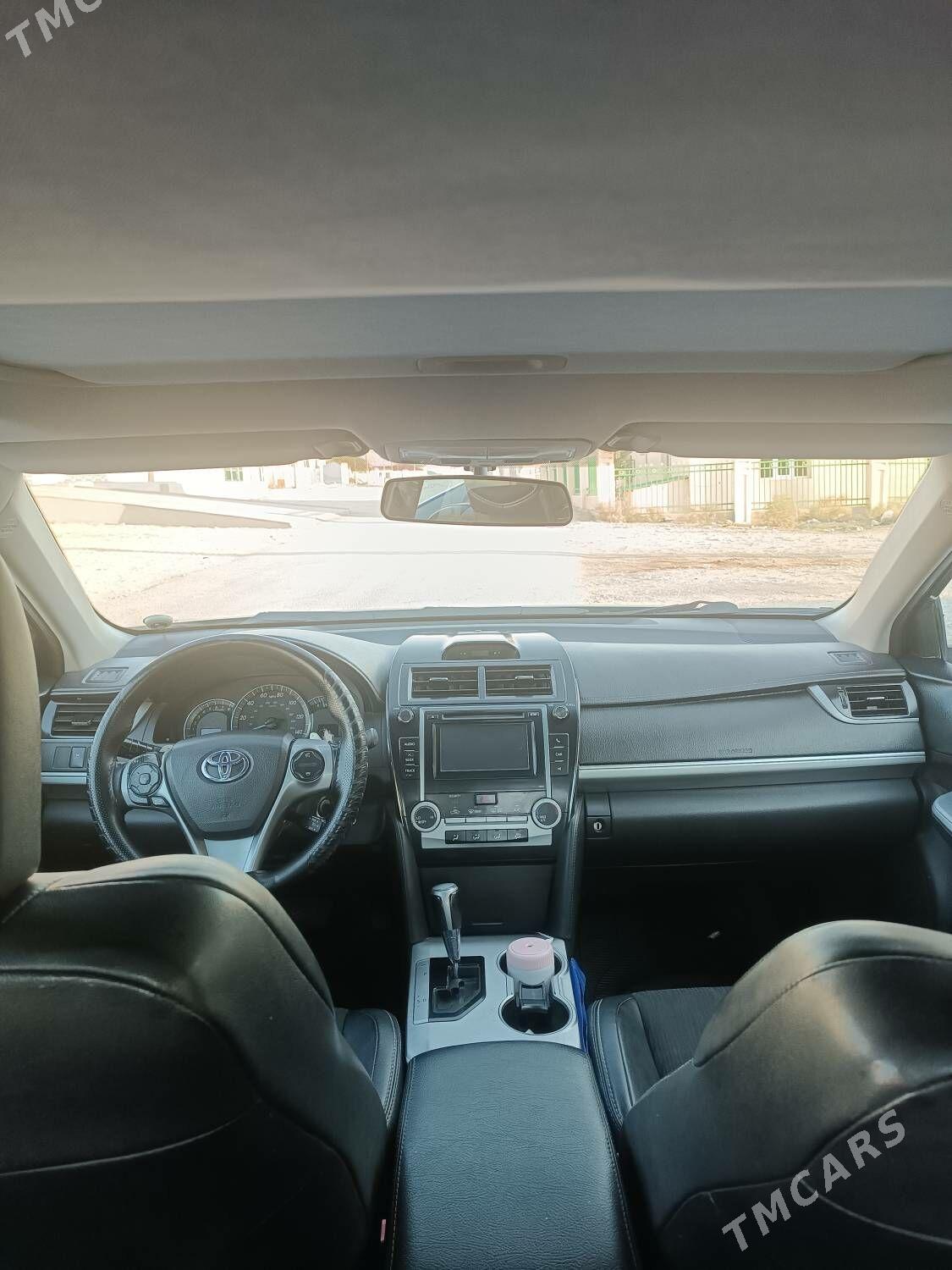 Toyota Camry 2012 - 200 000 TMT - Балканабат - img 5