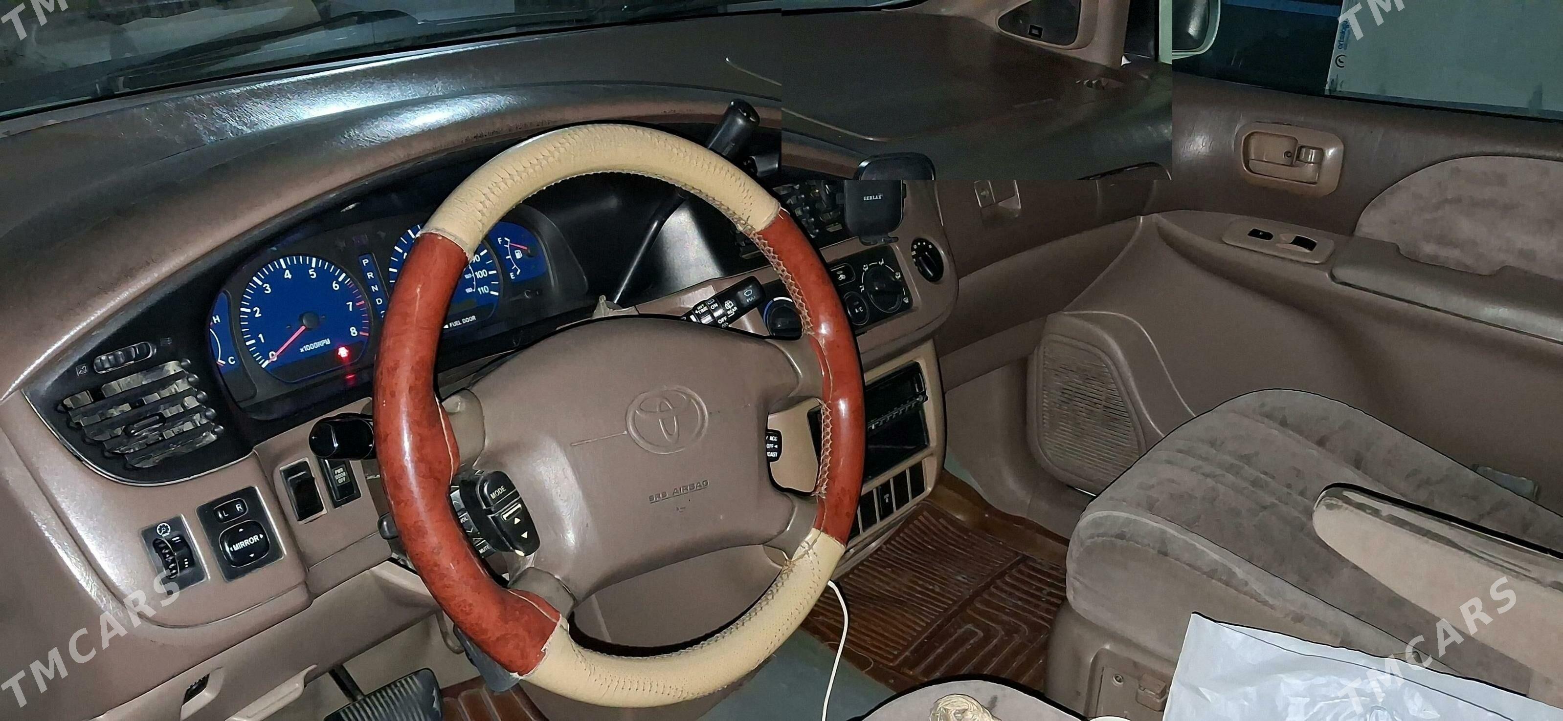 Toyota Sienna 2002 - 165 000 TMT - Арзув - img 3