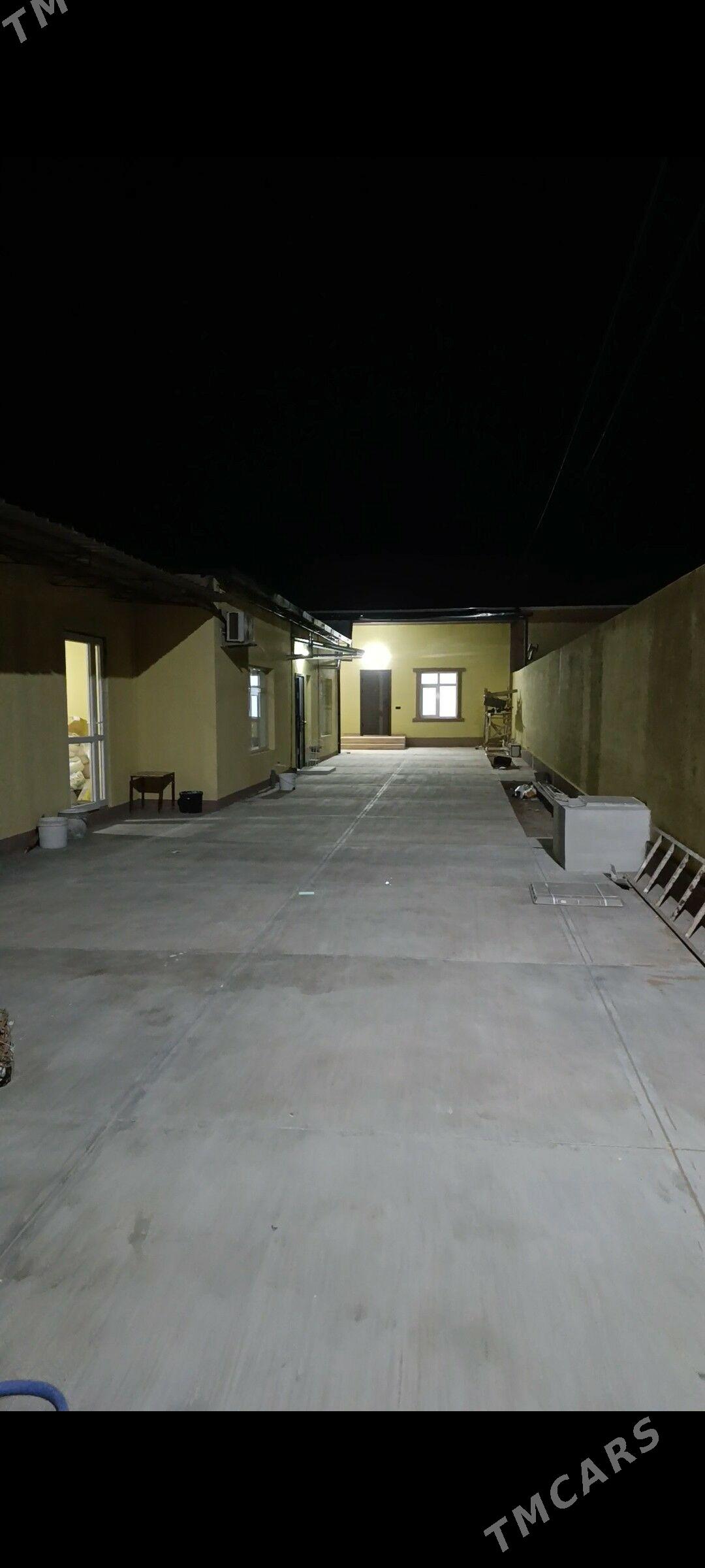 Cogonly sag tarap - Ашхабад - img 2