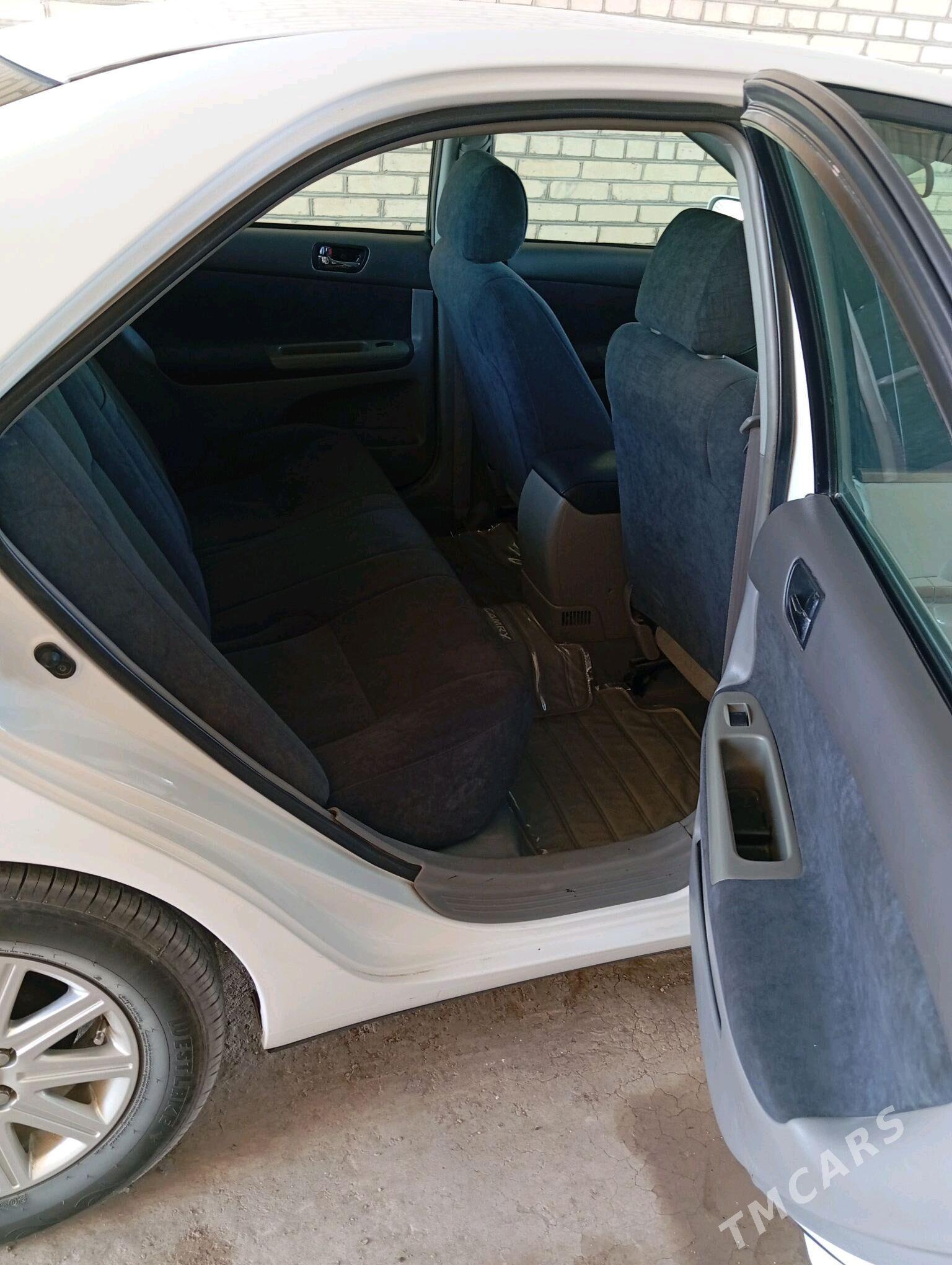 Toyota Camry 2002 - 152 000 TMT - Халач - img 6