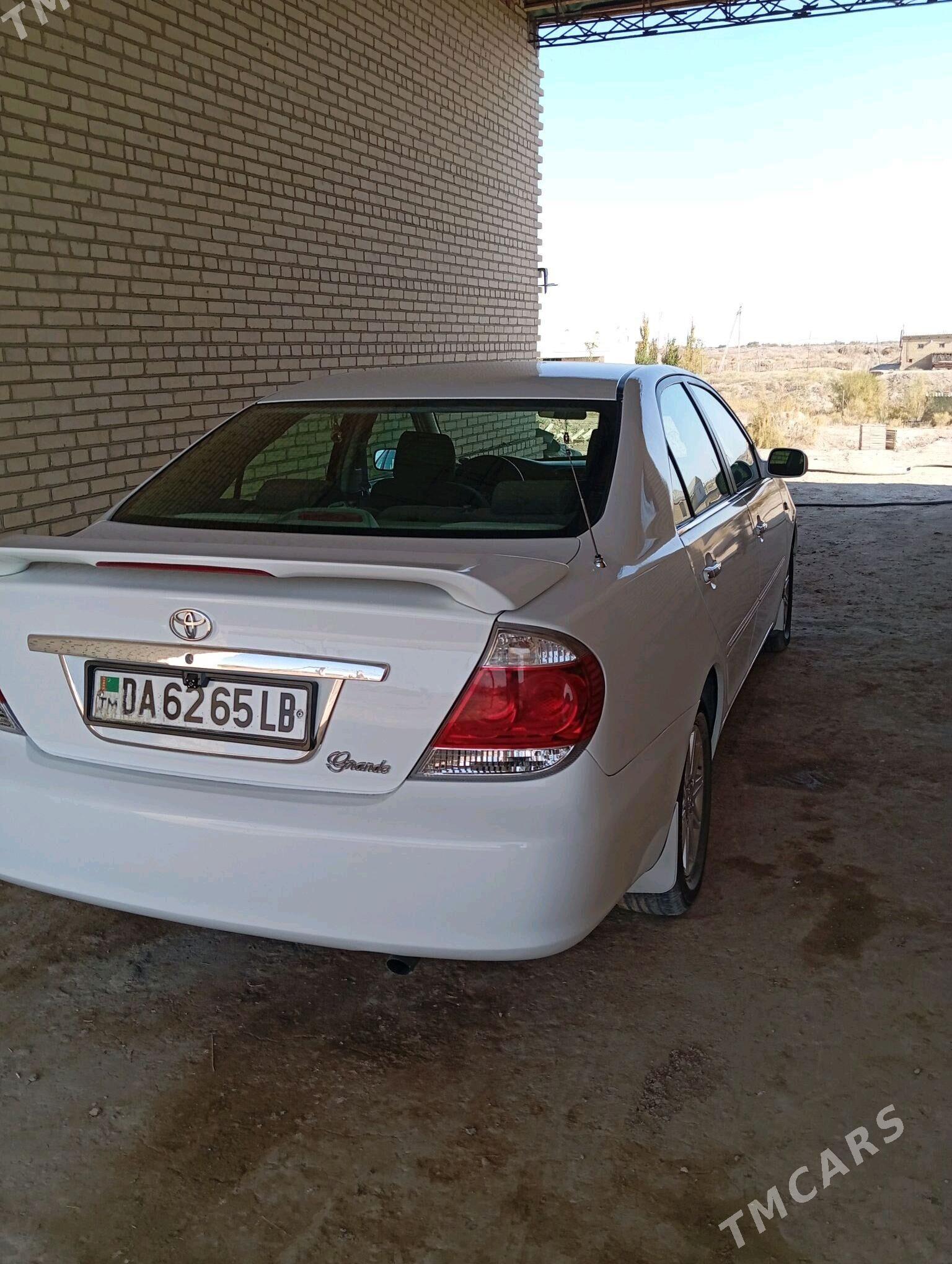 Toyota Camry 2002 - 152 000 TMT - Халач - img 4