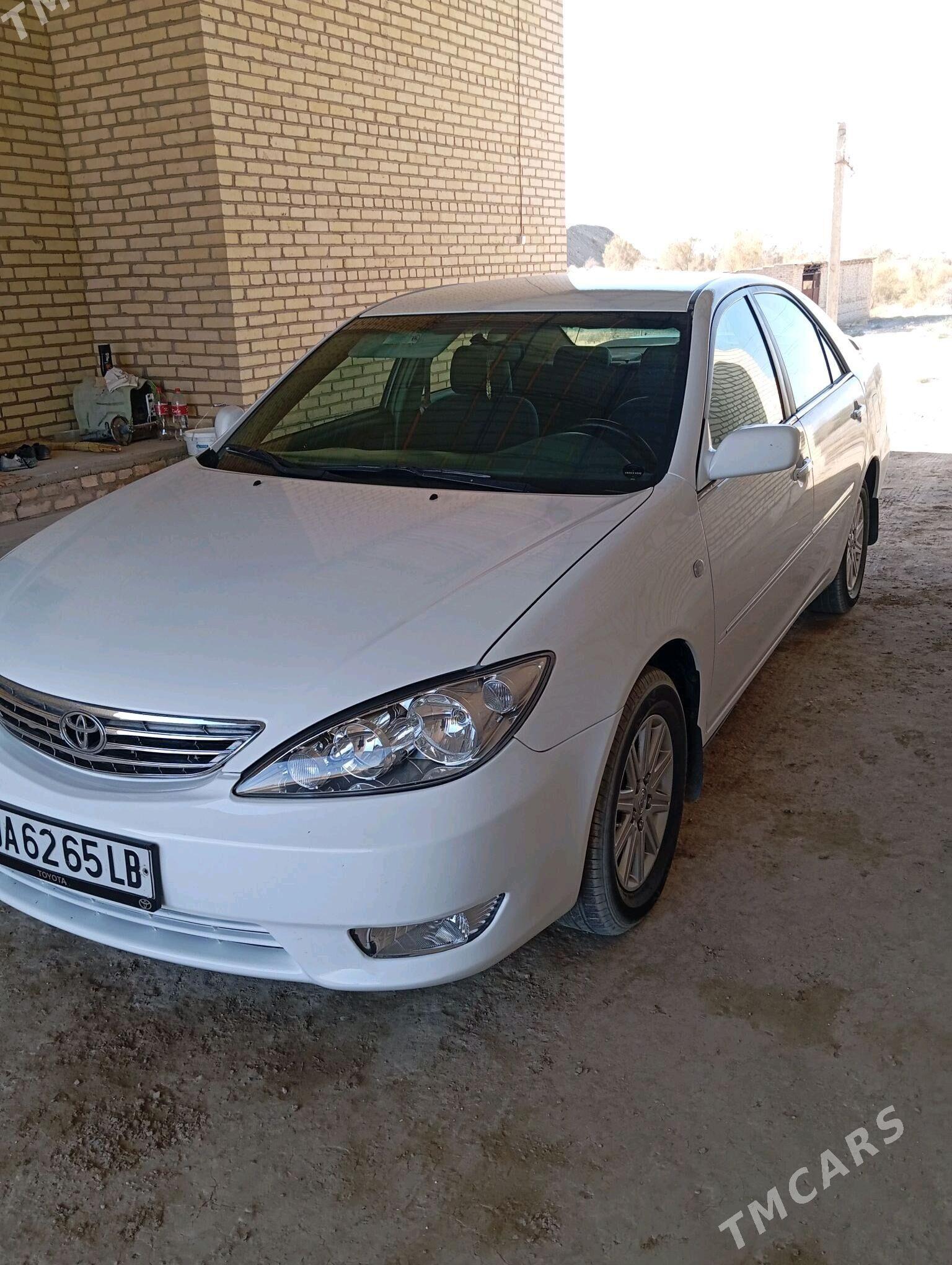 Toyota Camry 2002 - 152 000 TMT - Халач - img 3