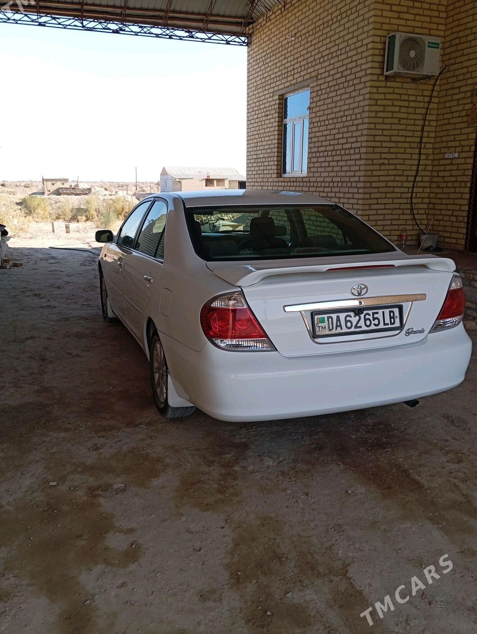Toyota Camry 2002 - 152 000 TMT - Халач - img 5