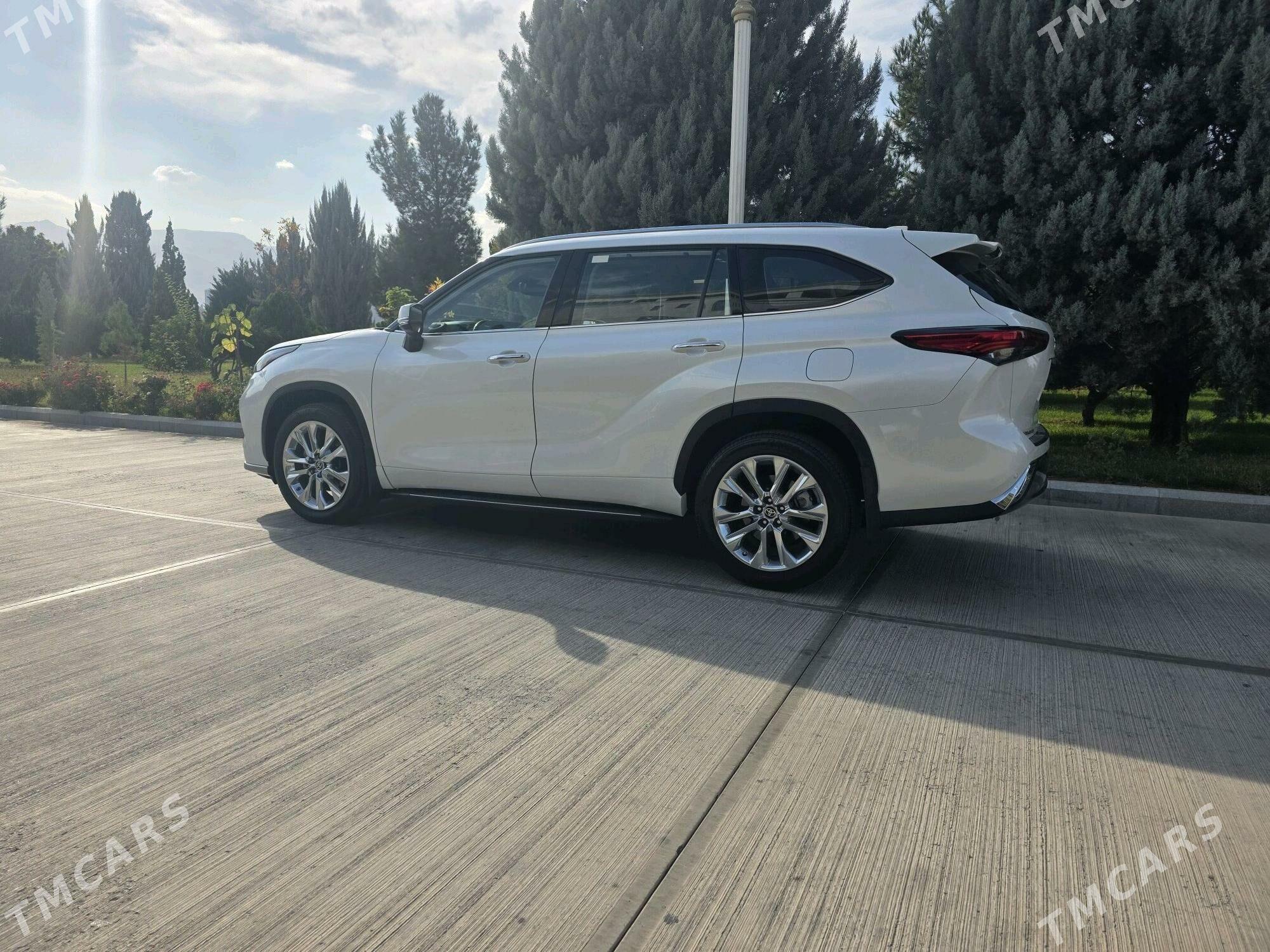 Toyota Highlander 2021 - 625 000 TMT - Ашхабад - img 1