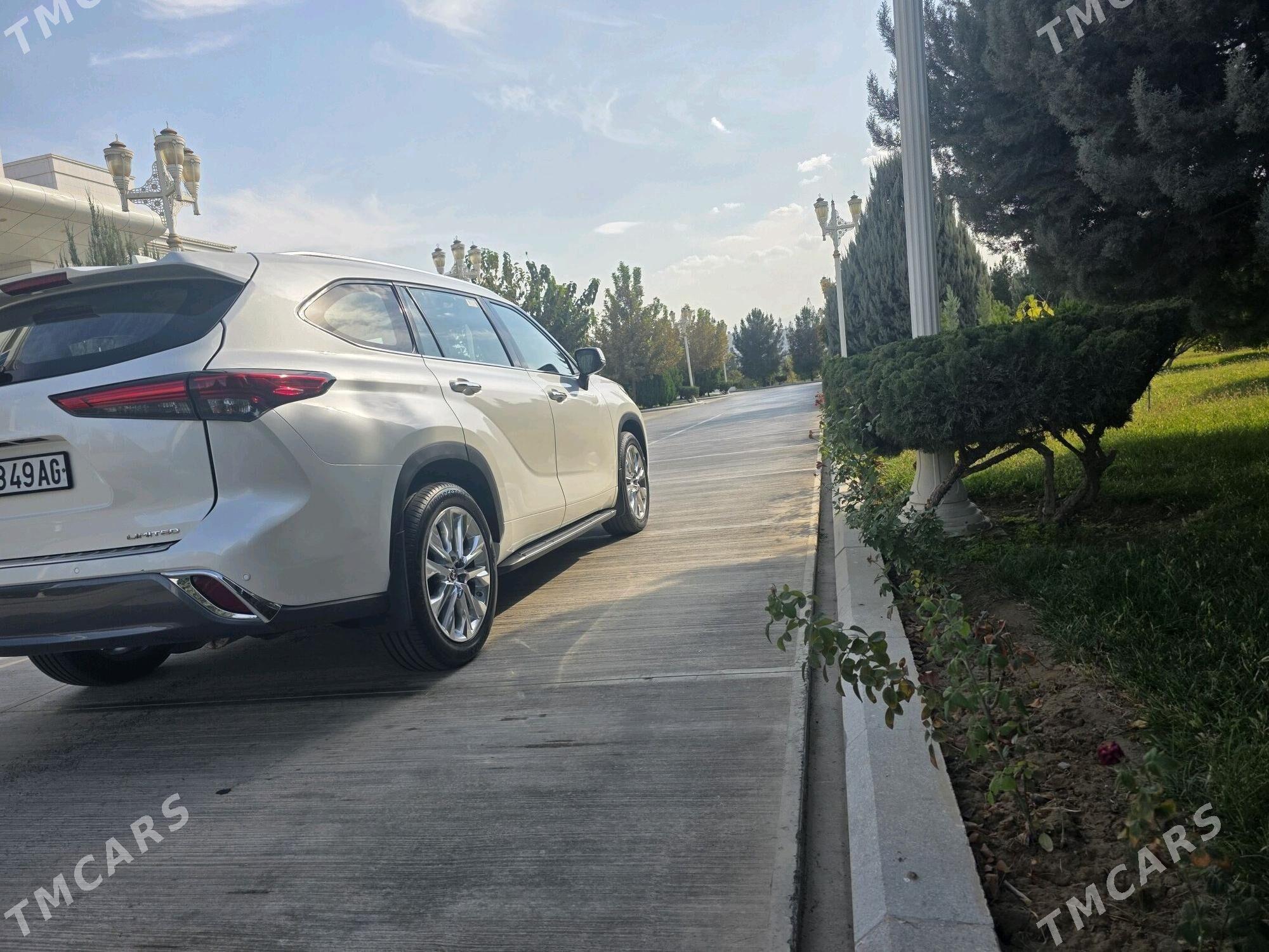 Toyota Highlander 2021 - 625 000 TMT - Ашхабад - img 2
