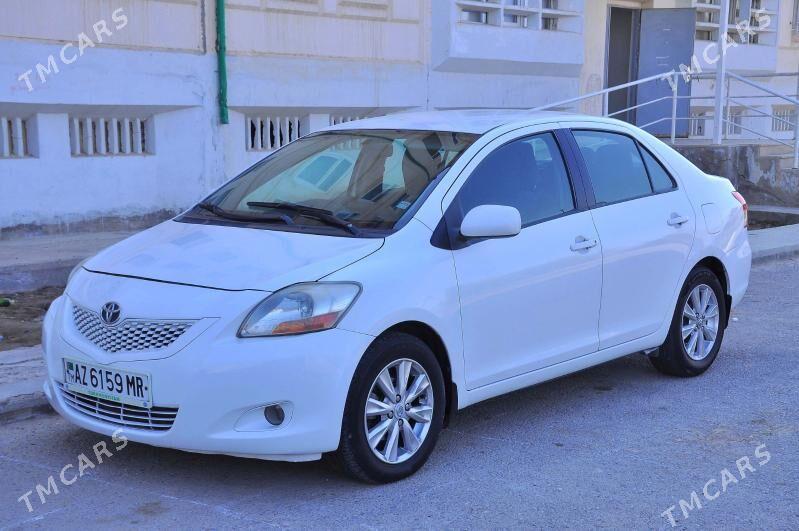 Toyota Yaris 2010 - 110 000 TMT - Мары - img 4
