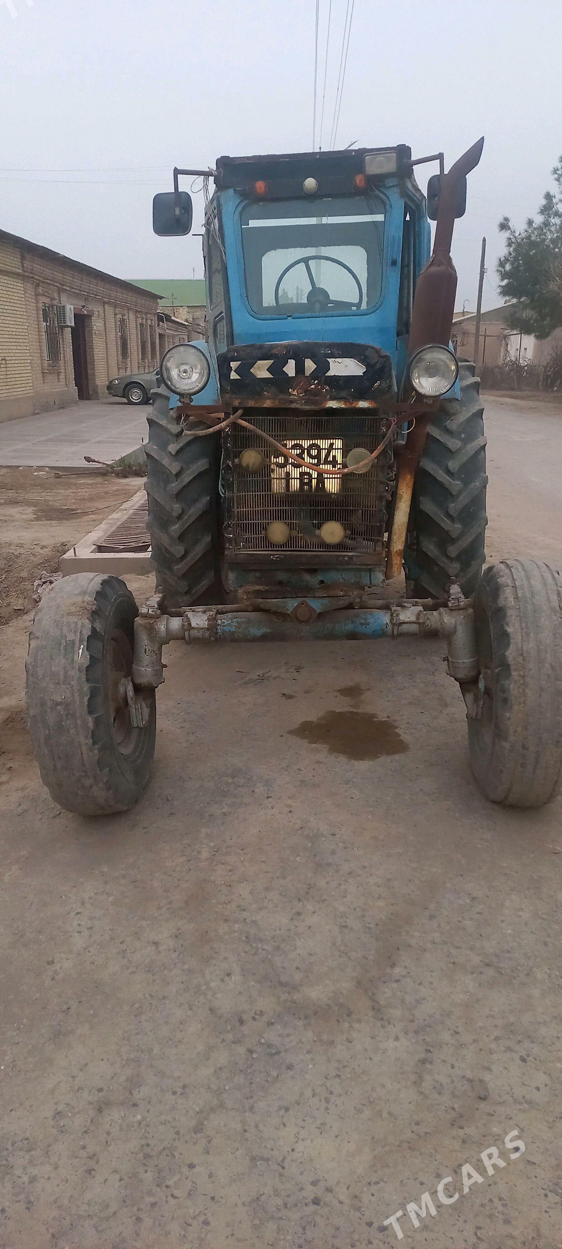 MTZ T-28 1990 - 25 000 TMT - Чарджоу - img 1