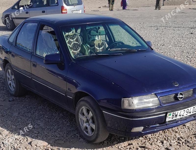 Opel Vectra 1995 - 32 000 TMT - Гурбансолтан Едже - img 1