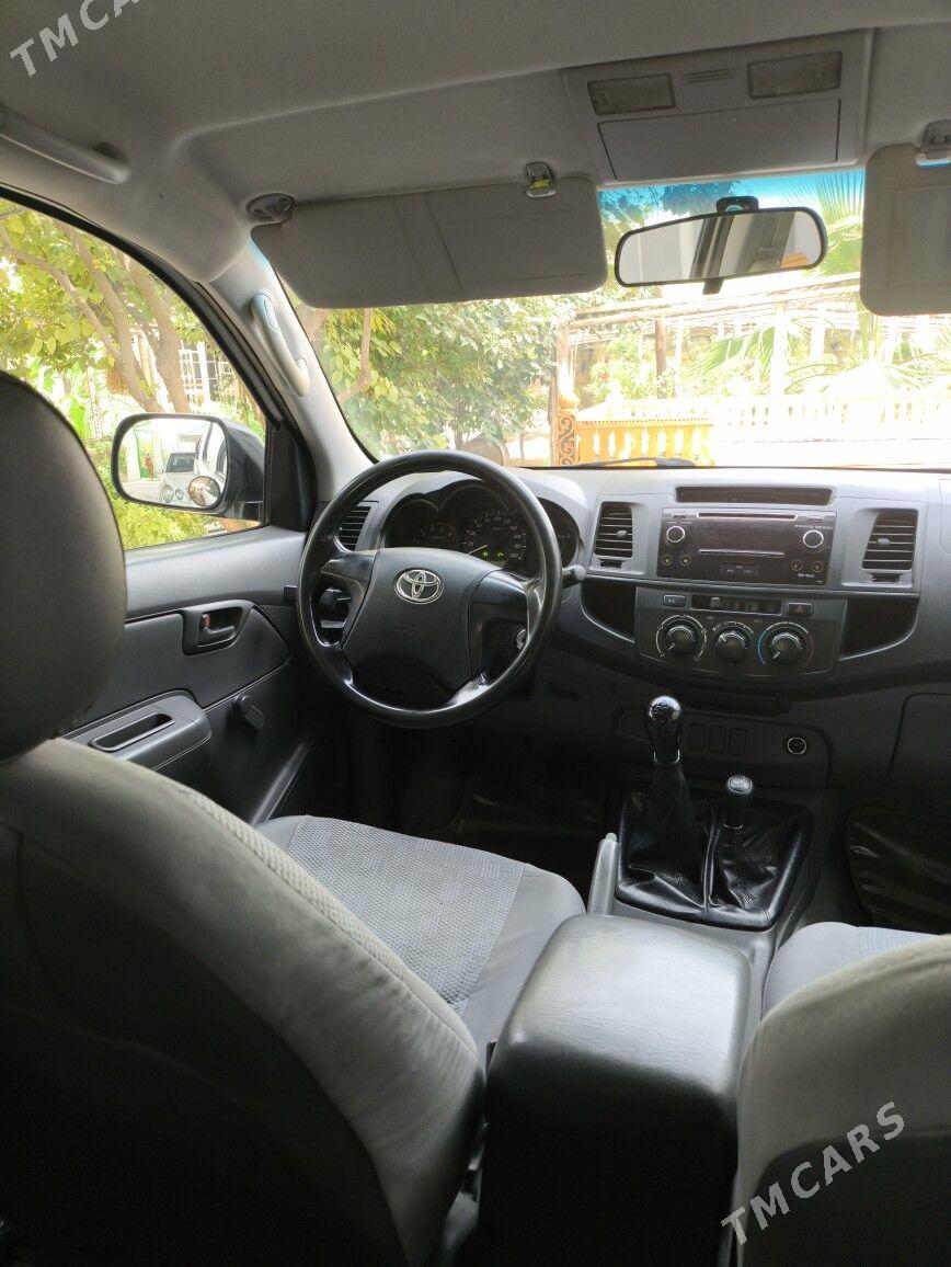 Toyota Hilux 2014 - 280 000 TMT - Bagyr - img 4