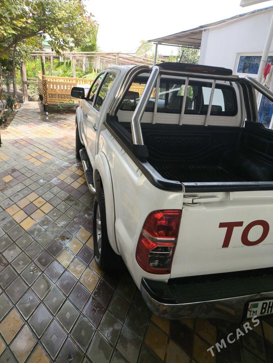 Toyota Hilux 2014 - 280 000 TMT - Bagyr - img 3