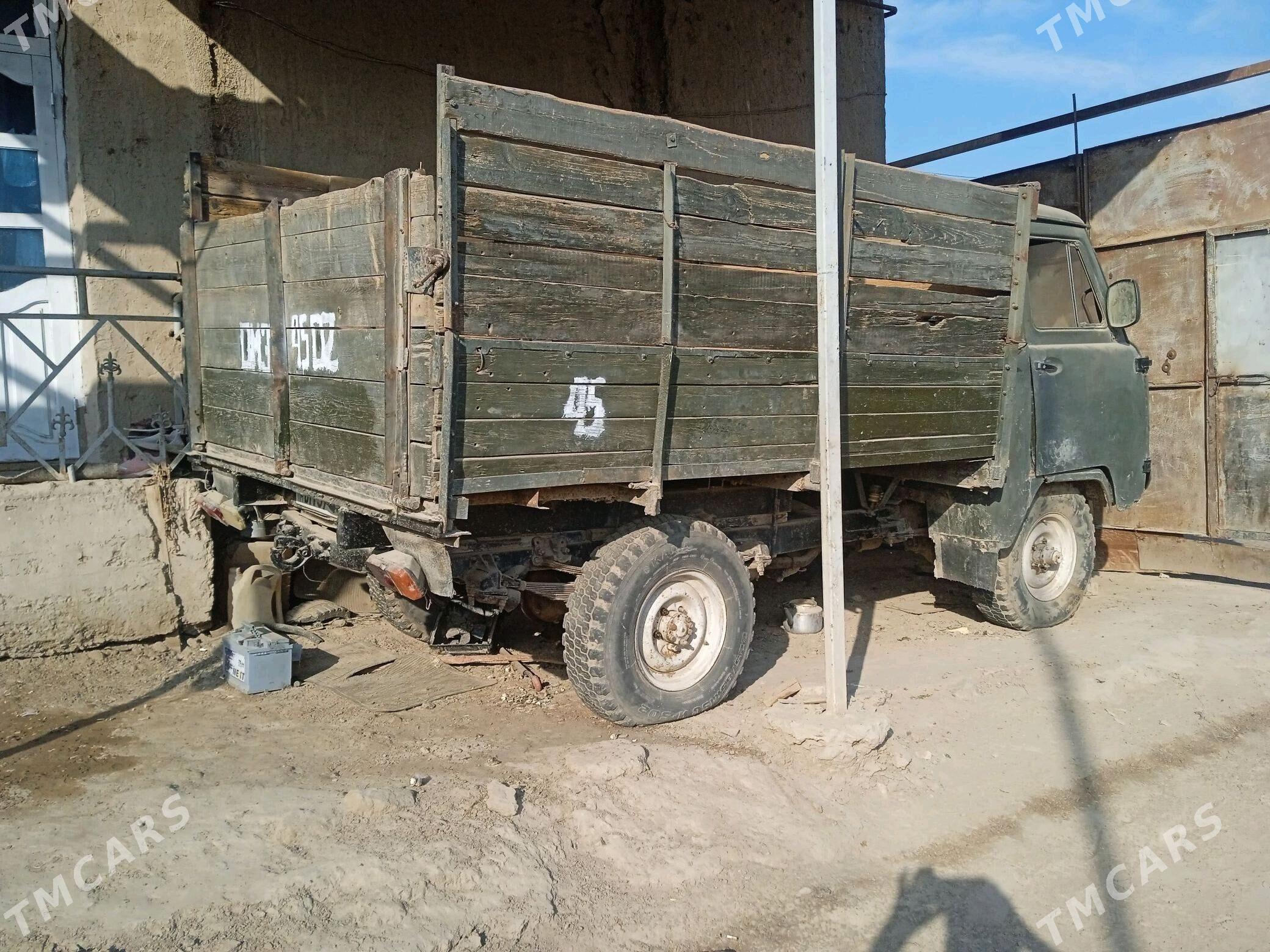 UAZ Profi 1980 - 30 000 TMT - Кёнеургенч - img 1