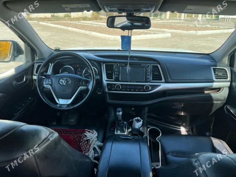 Toyota Highlander 2019 - 430 000 TMT - Болдумсаз - img 3