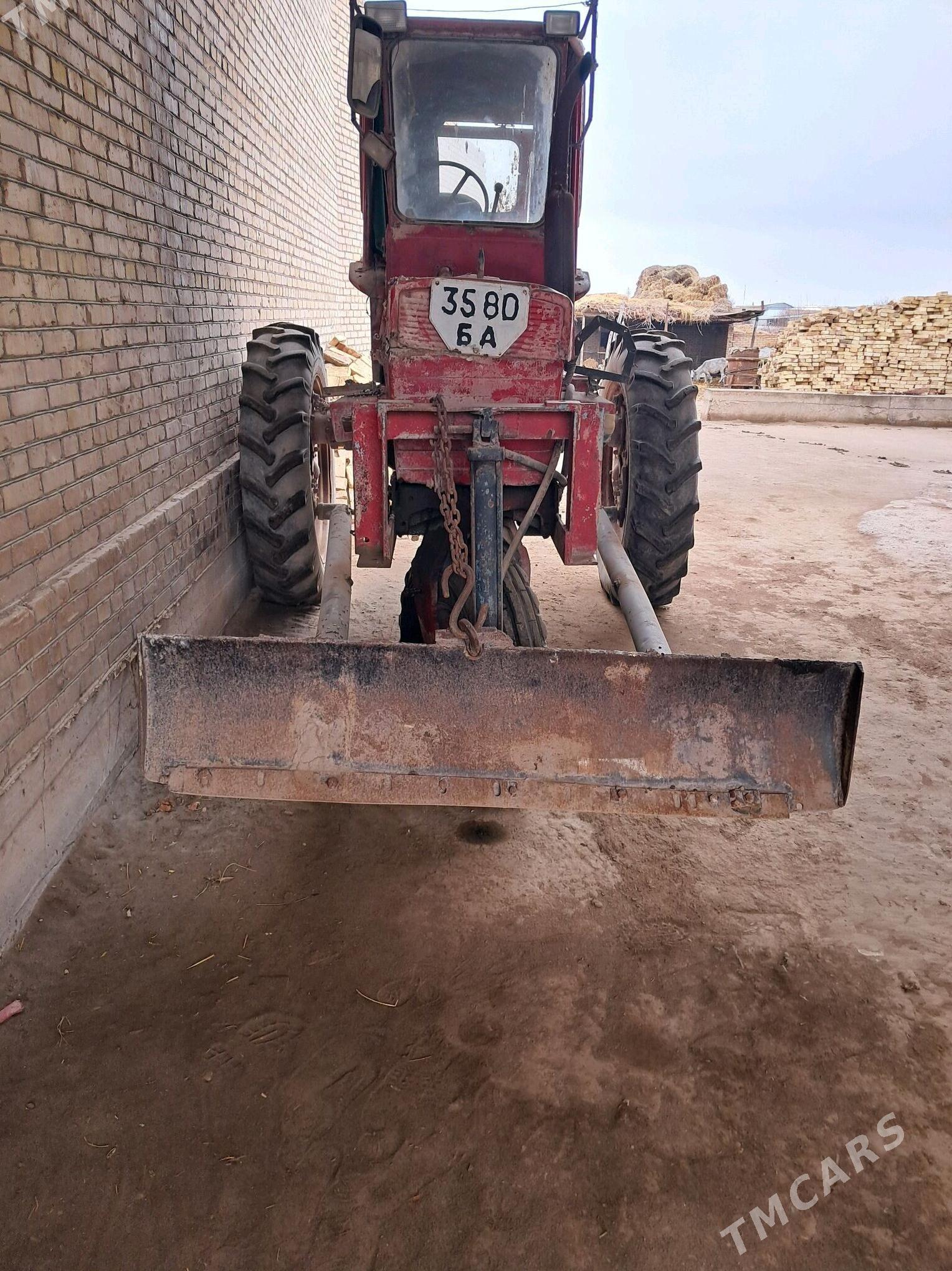 MTZ T-28 1990 - 45 000 TMT - Чарджоу - img 1