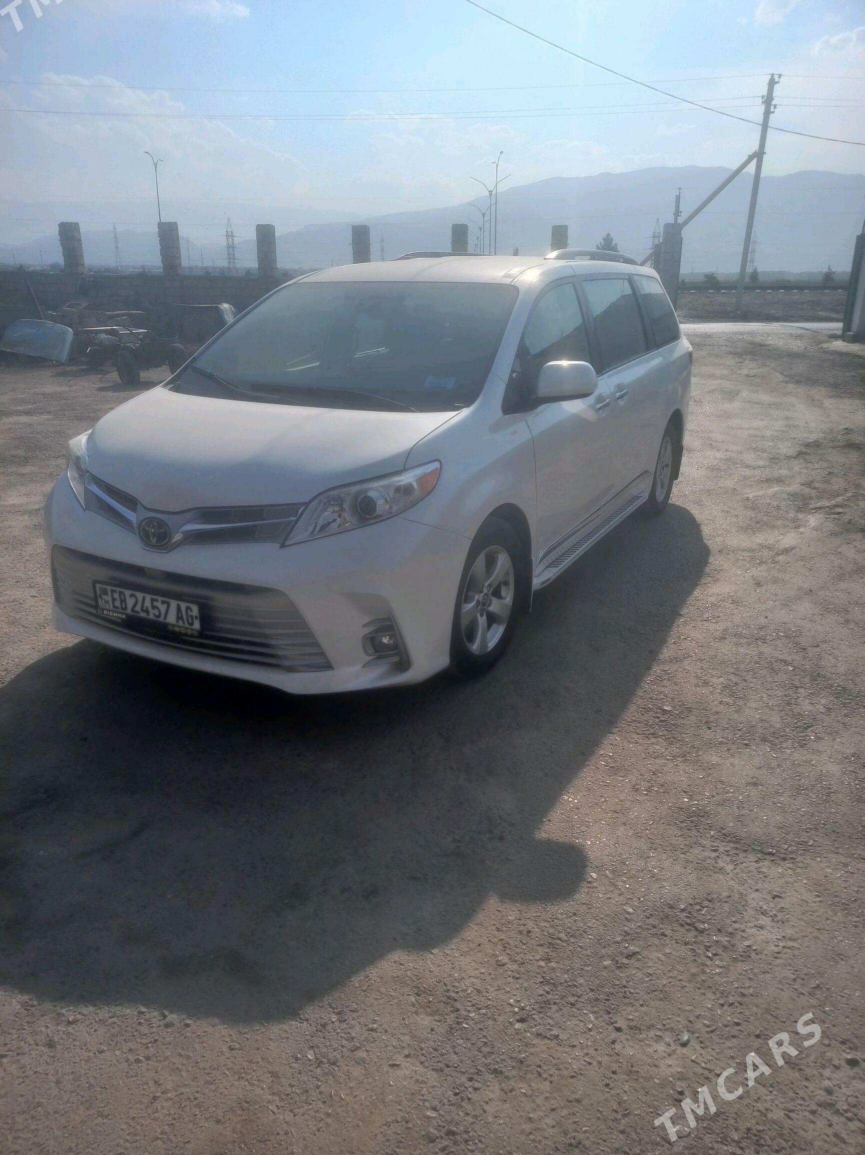 Toyota Sienna 2019 - 440 000 TMT - Büzmeýin - img 1