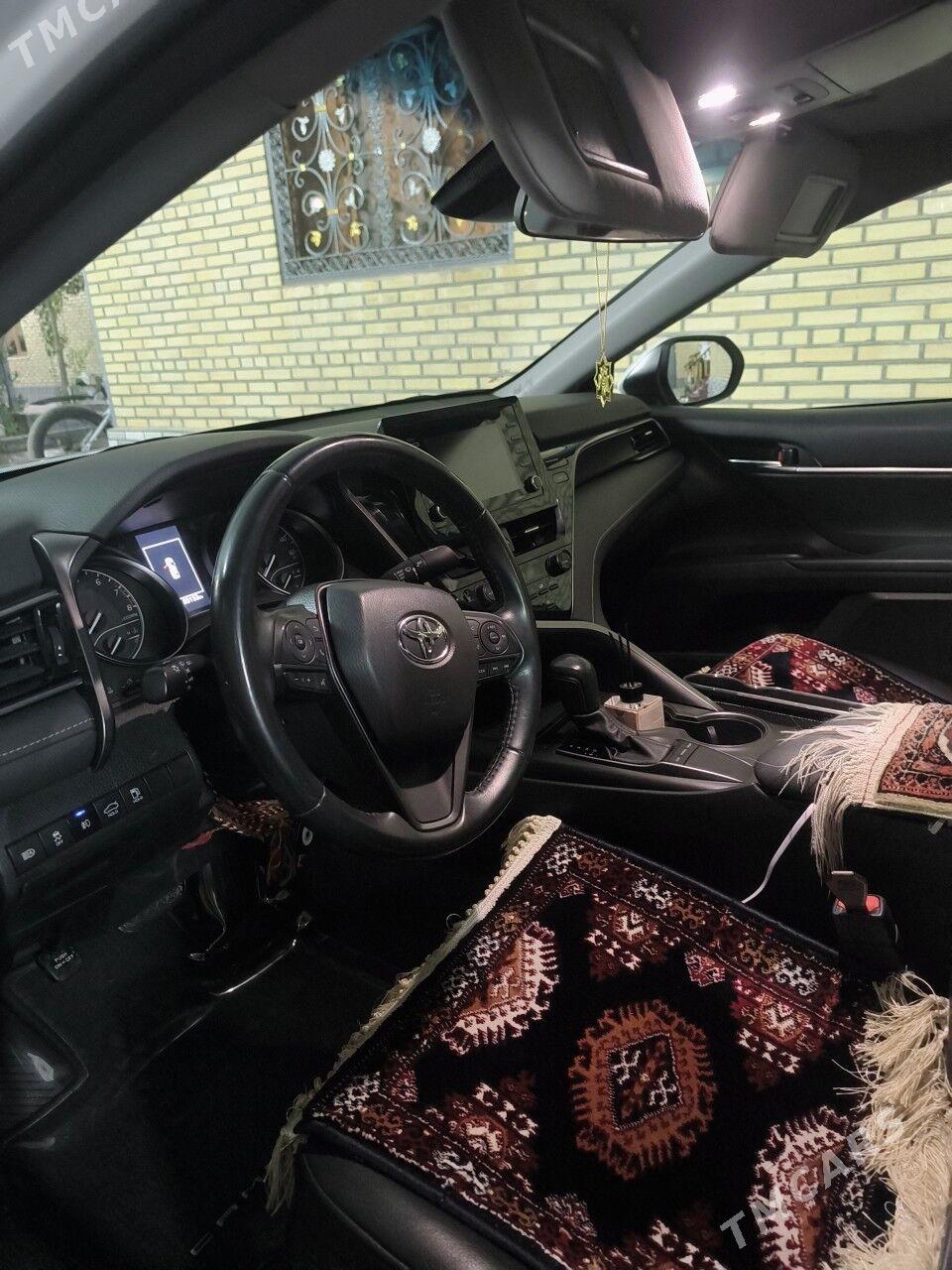 Toyota Camry 2022 - 310 000 TMT - Теджен - img 2