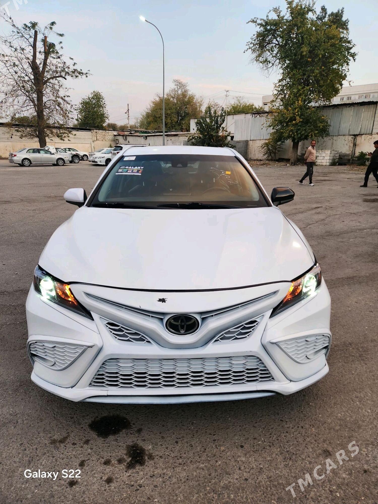 Toyota Camry 2021 - 240 000 TMT - 30 mkr - img 1