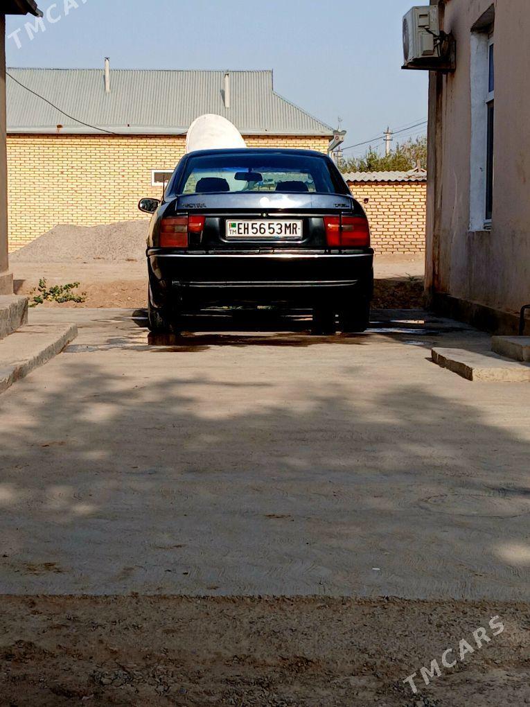 Opel Vectra 1990 - 25 000 TMT - Сакарчага - img 1