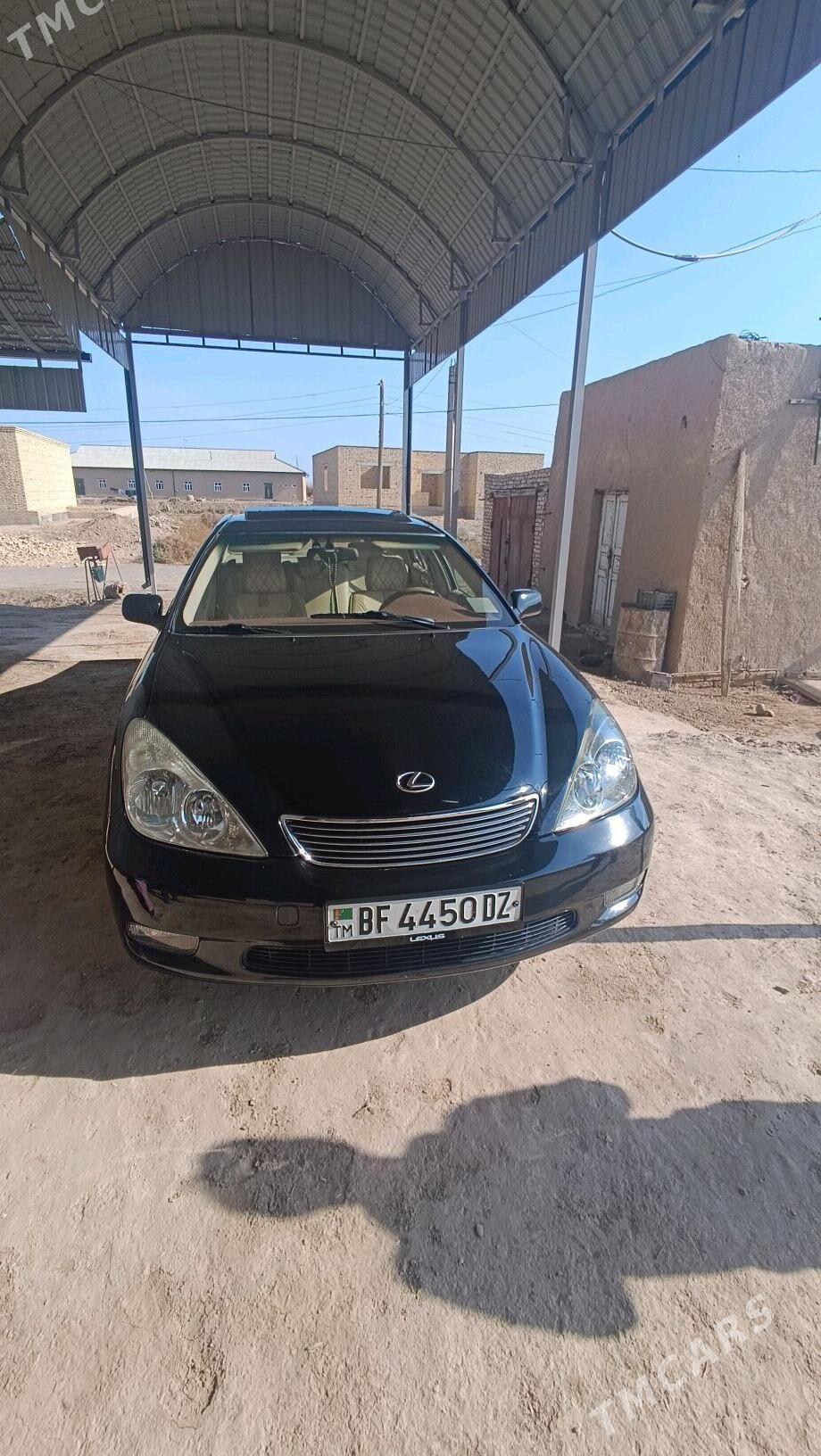 Lexus ES 300 2003 - 180 000 TMT - Дашогуз - img 1