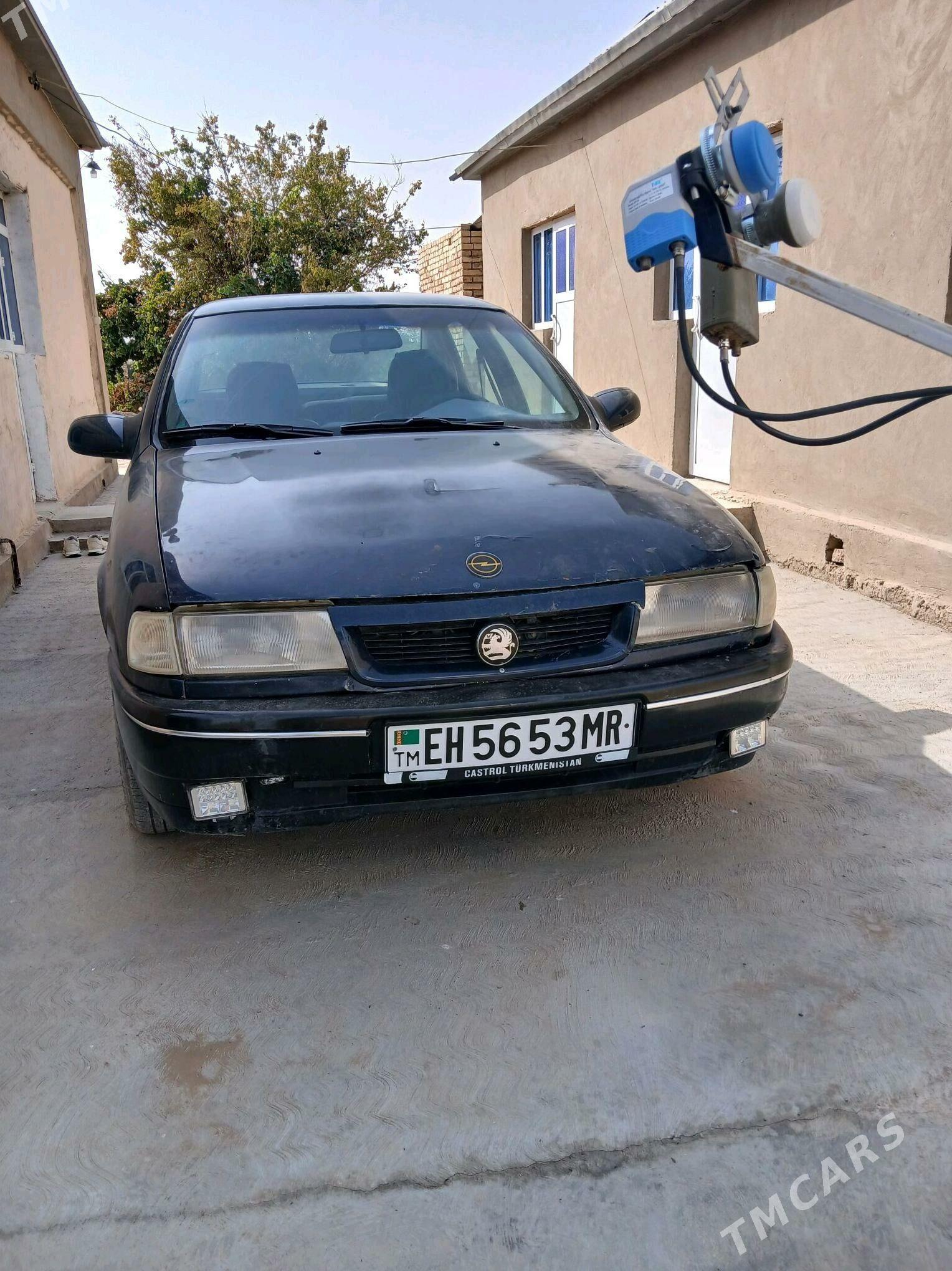 Opel Vectra 1990 - 25 000 TMT - Сакарчага - img 2
