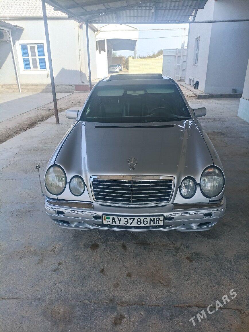 Mercedes-Benz E320 1997 - 89 000 TMT - Mary - img 1