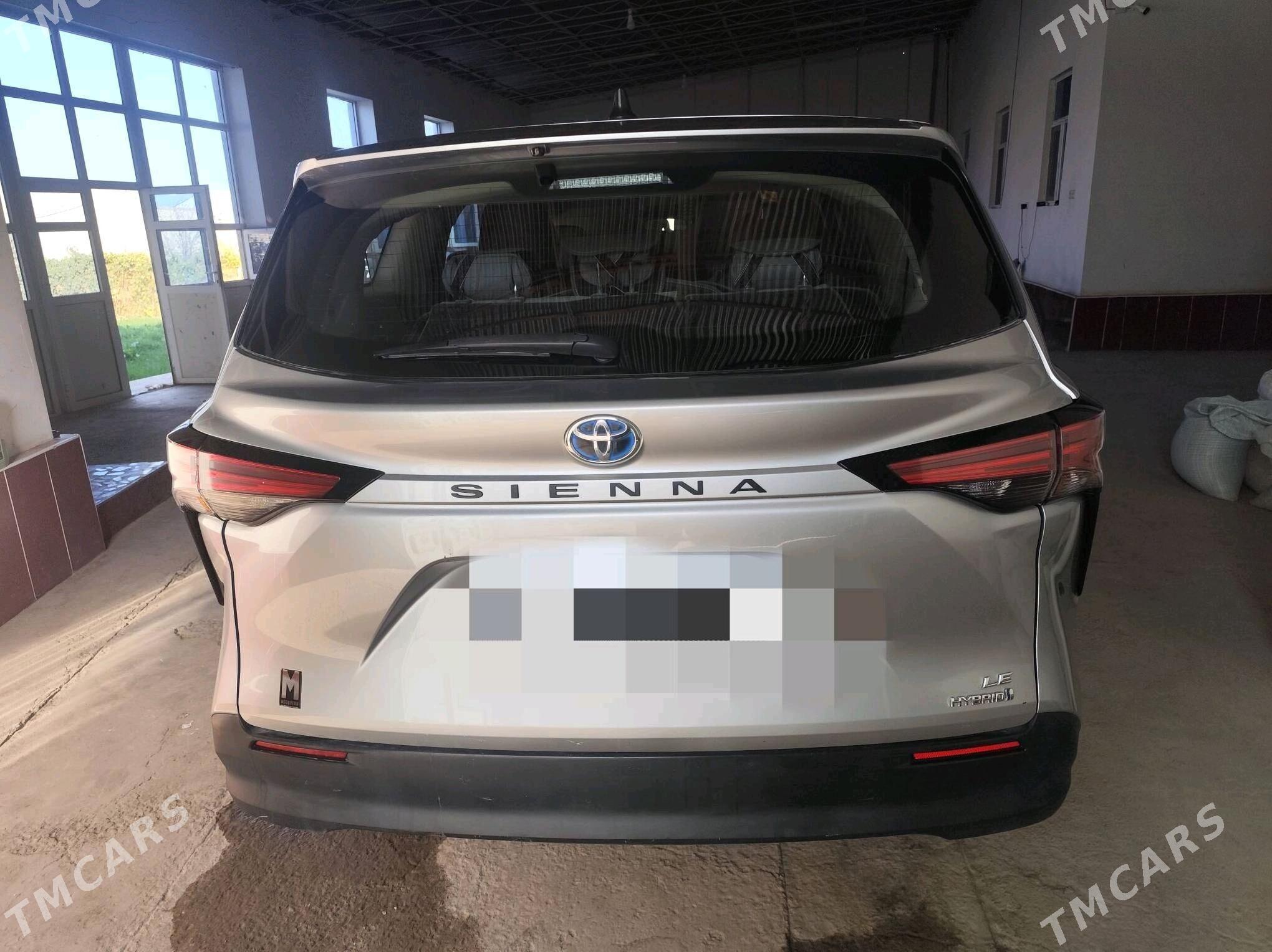 Toyota Sienna 2021 - 560 000 TMT - Дянев - img 1