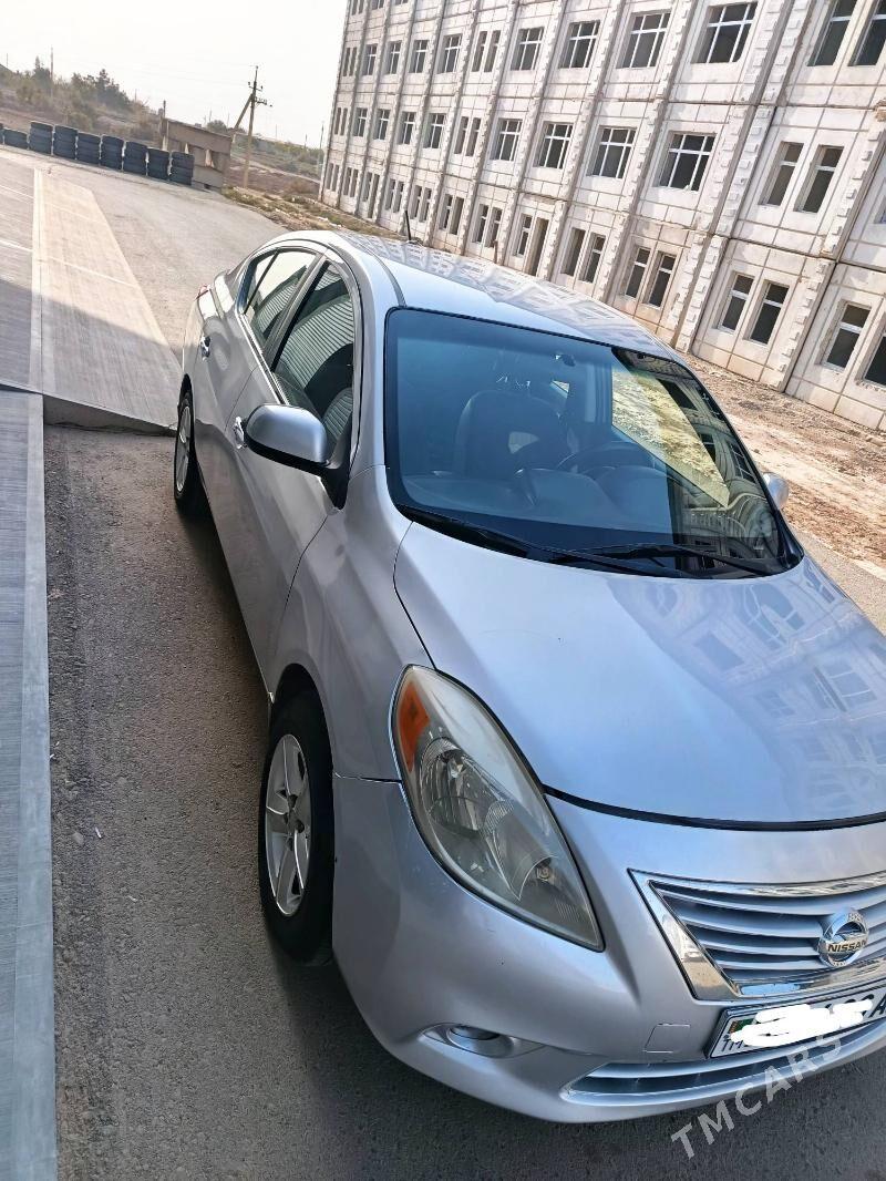 Nissan Versa 2011 - 110 000 TMT - Tejen - img 3