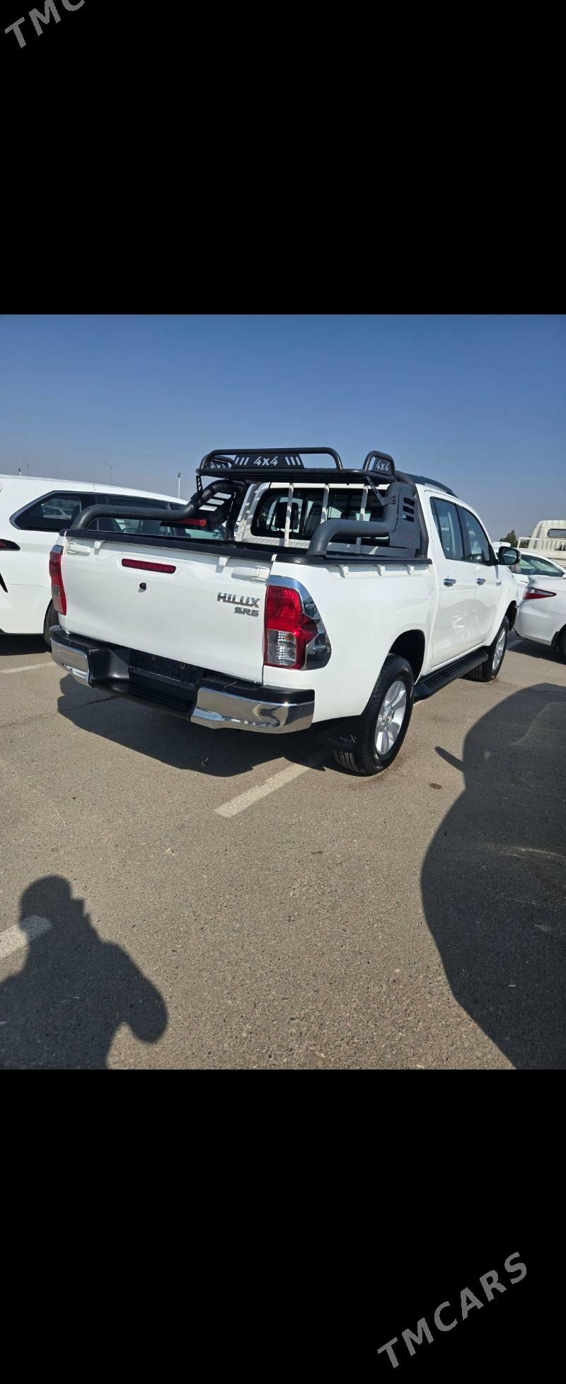Toyota Hilux 2016 - 505 000 TMT - Aşgabat - img 4