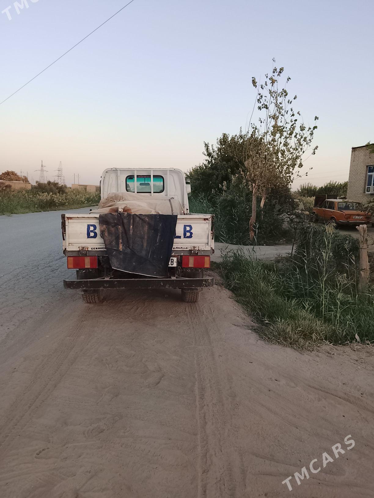 Isuzu Elf 1999 - 95 000 TMT - Керки - img 5