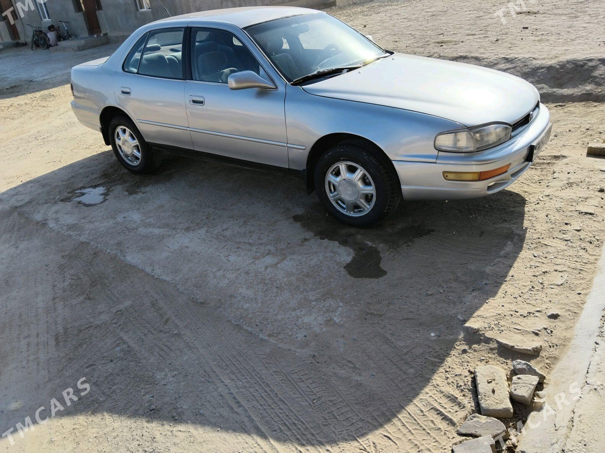 Toyota Camry 1992 - 72 000 TMT - Векильбазар - img 6