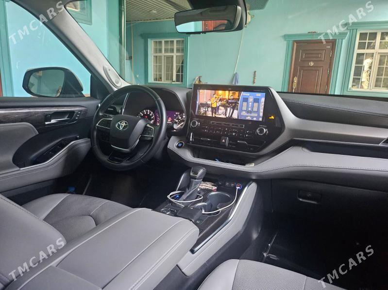 Toyota Highlander 2020 - 670 000 TMT - Ашхабад - img 4
