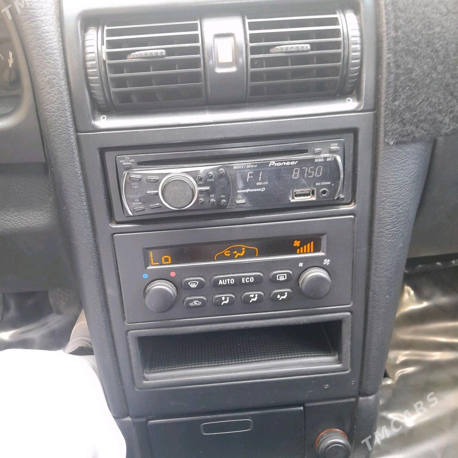 Opel Astra 2002 - 105 000 TMT - Гурбансолтан Едже - img 5