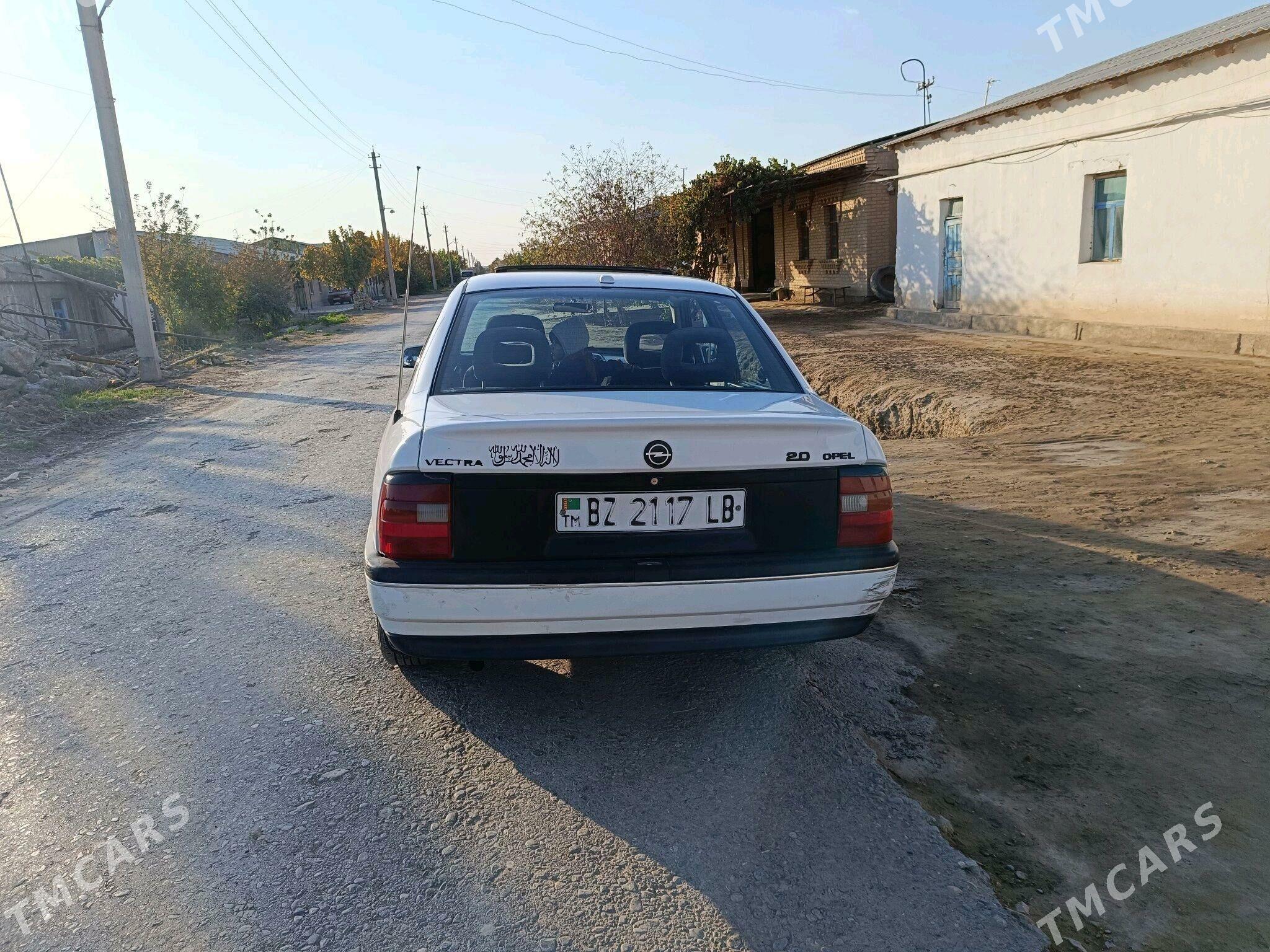 Opel Vectra 1990 - 38 000 TMT - Фарап - img 6