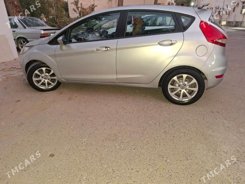 Ford Fiesta 2011 - 100 000 TMT - 30 mkr - img 1