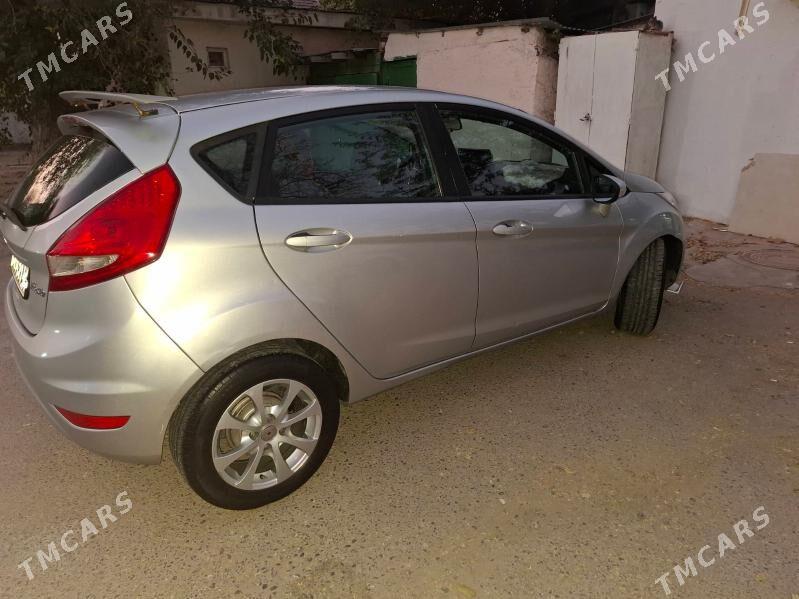 Ford Fiesta 2011 - 100 000 TMT - 30 mkr - img 3