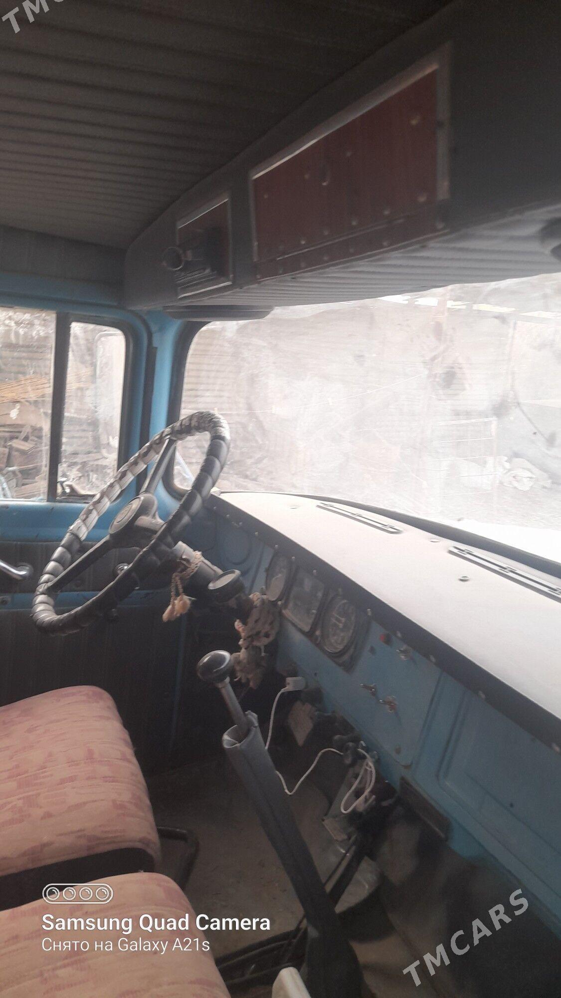Zil 130 1988 - 60 000 TMT - Теджен - img 1