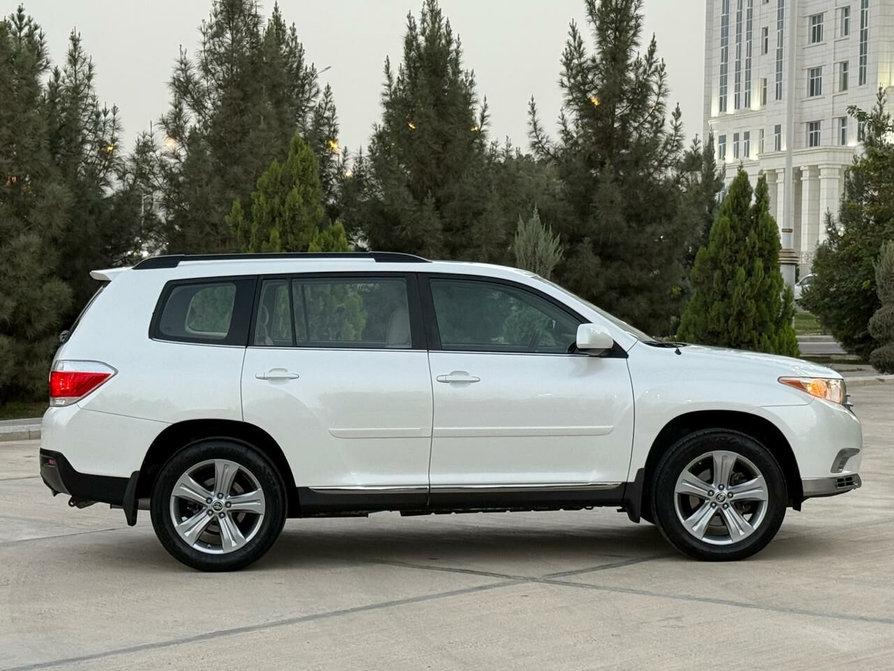 Toyota Highlander 2011 - 335 000 TMT - Ашхабад - img 6