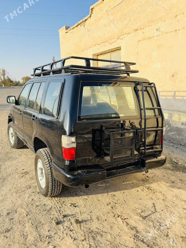 Isuzu Trooper 1999 - 45 000 TMT - Дашогуз - img 1