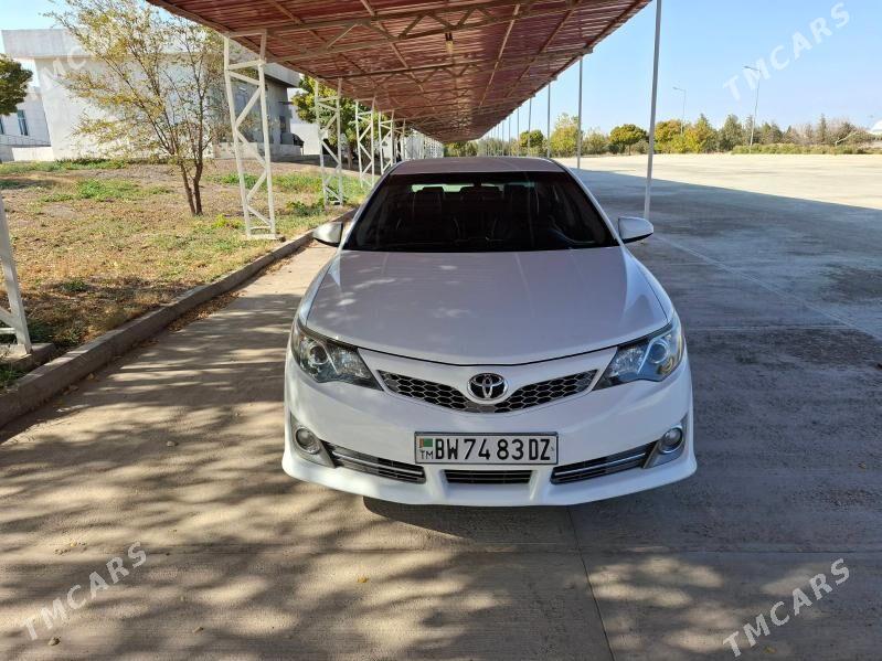 Toyota Camry 2012 - 230 000 TMT - Дашогуз - img 7