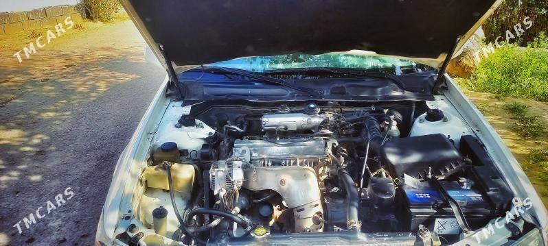 Toyota Camry 2000 - 145 000 TMT - Теджен - img 10