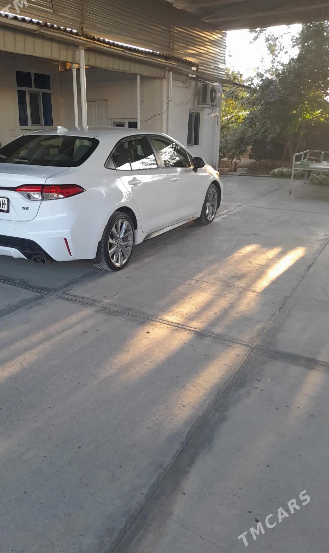 Toyota Corolla 2022 - 255 000 TMT - Гёкдепе - img 5