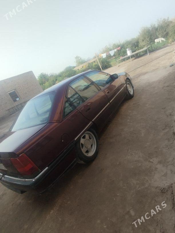 Opel Omega 1991 - 22 000 TMT - Фарап - img 5