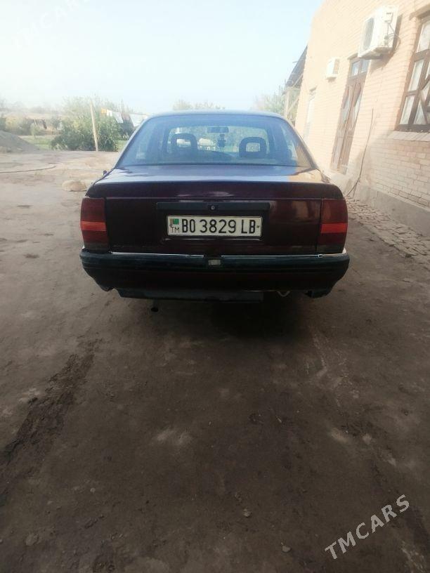 Opel Omega 1991 - 22 000 TMT - Фарап - img 3