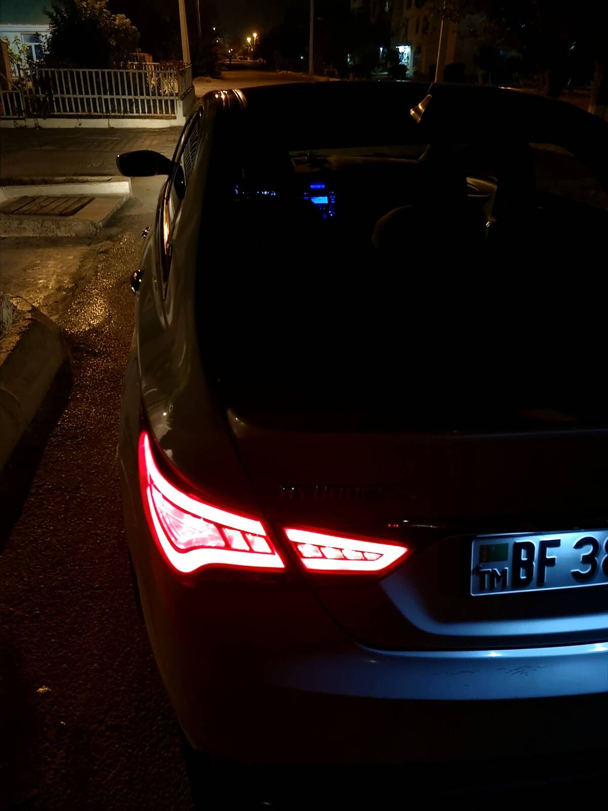 Hyundai Sonata 2010 - 175 000 TMT - Бузмеин - img 9